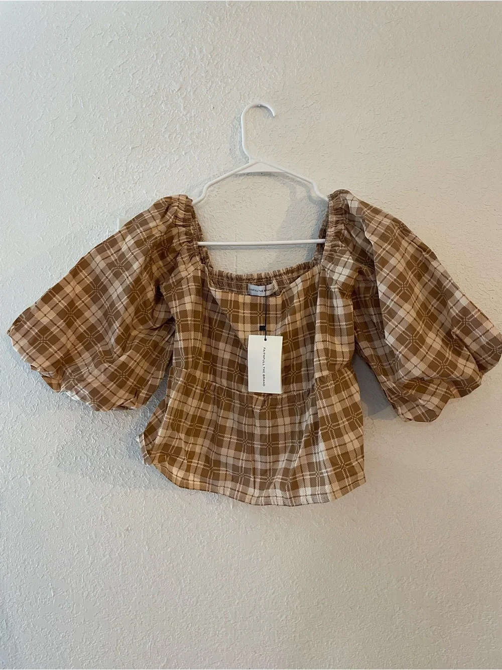 Puff sleeve top